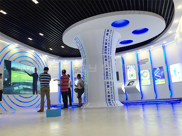 凱里大數據展廳設計現(xiàn)場圖